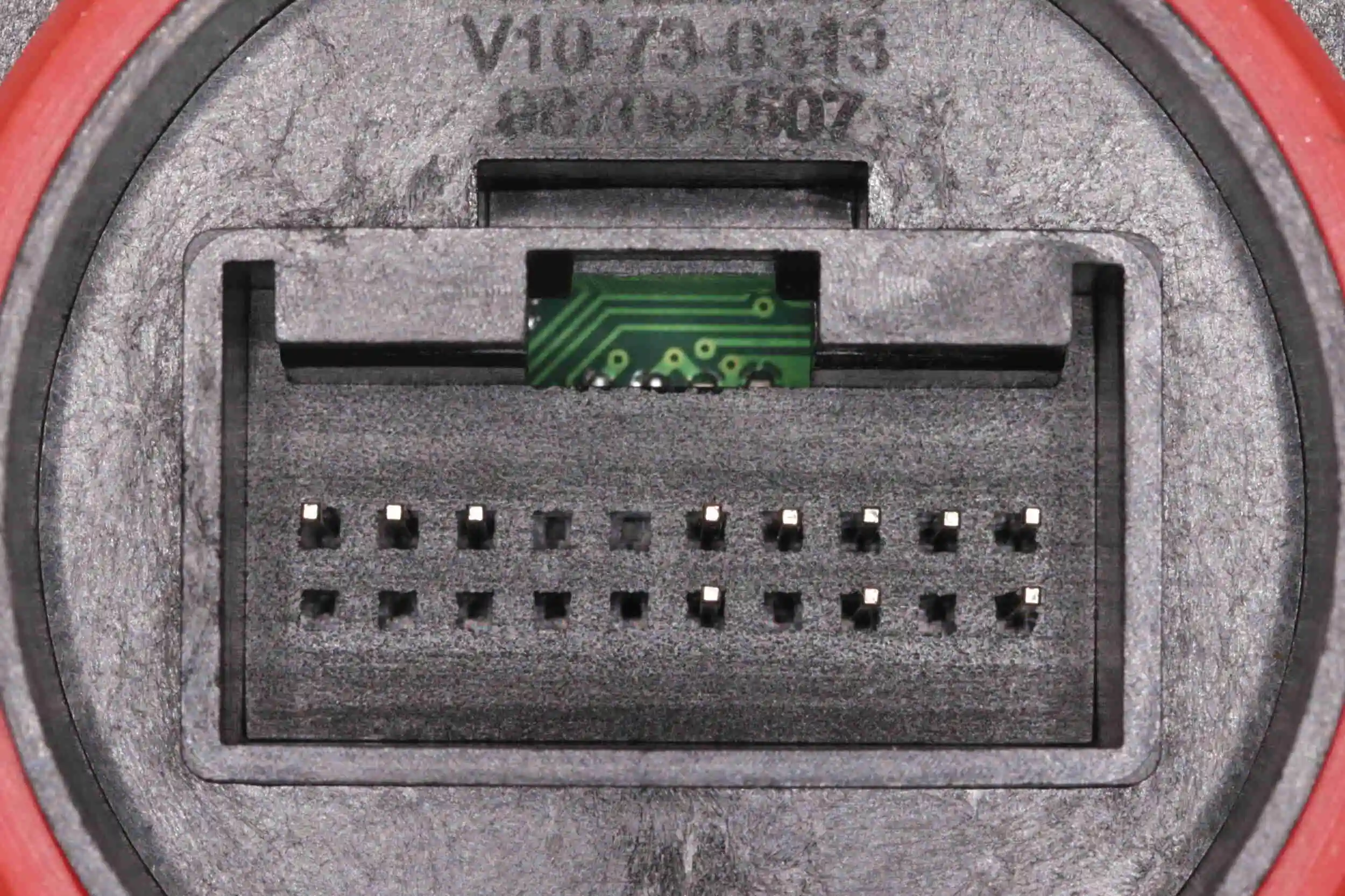 Appareil de commande, système d'éclairage VEMO V10-73-0313