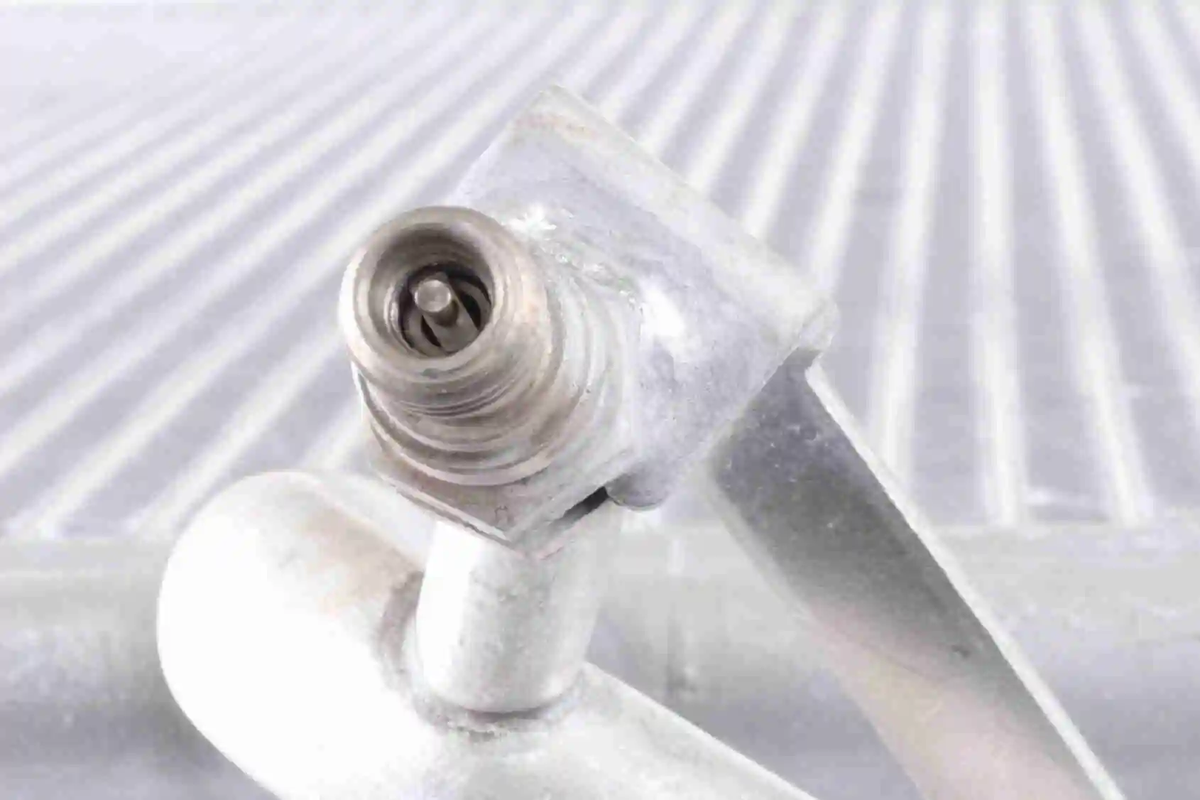 Condenseur, climatisation VEMO V15-62-1025