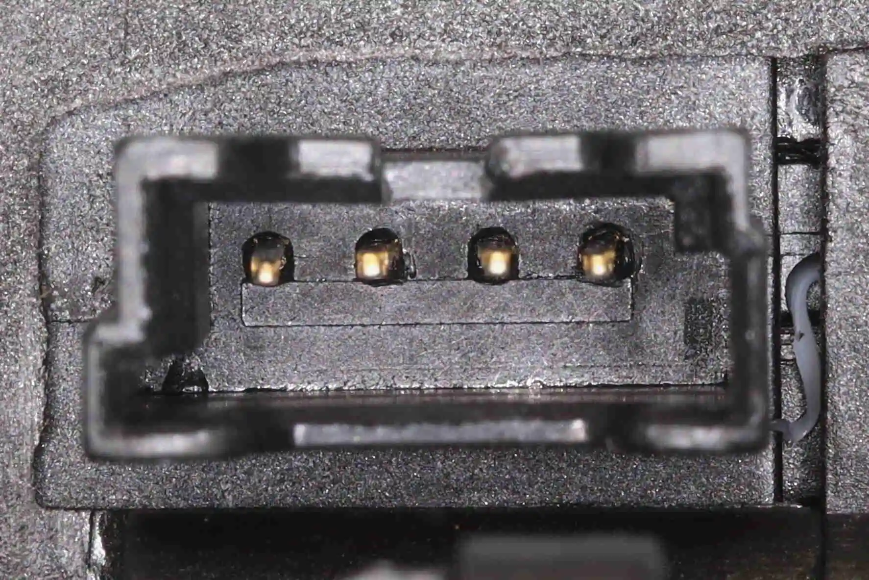 Serrure de hayon VEMO V20-85-0175