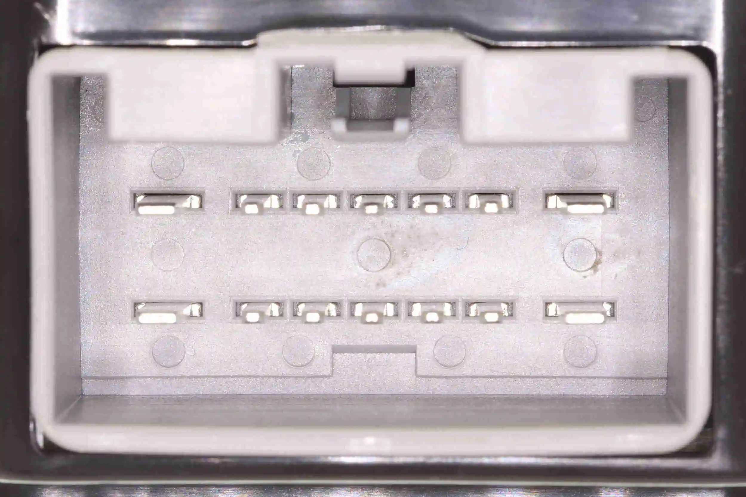 Interrupteur, commande de frein de stationnement VEMO V25-73-0197