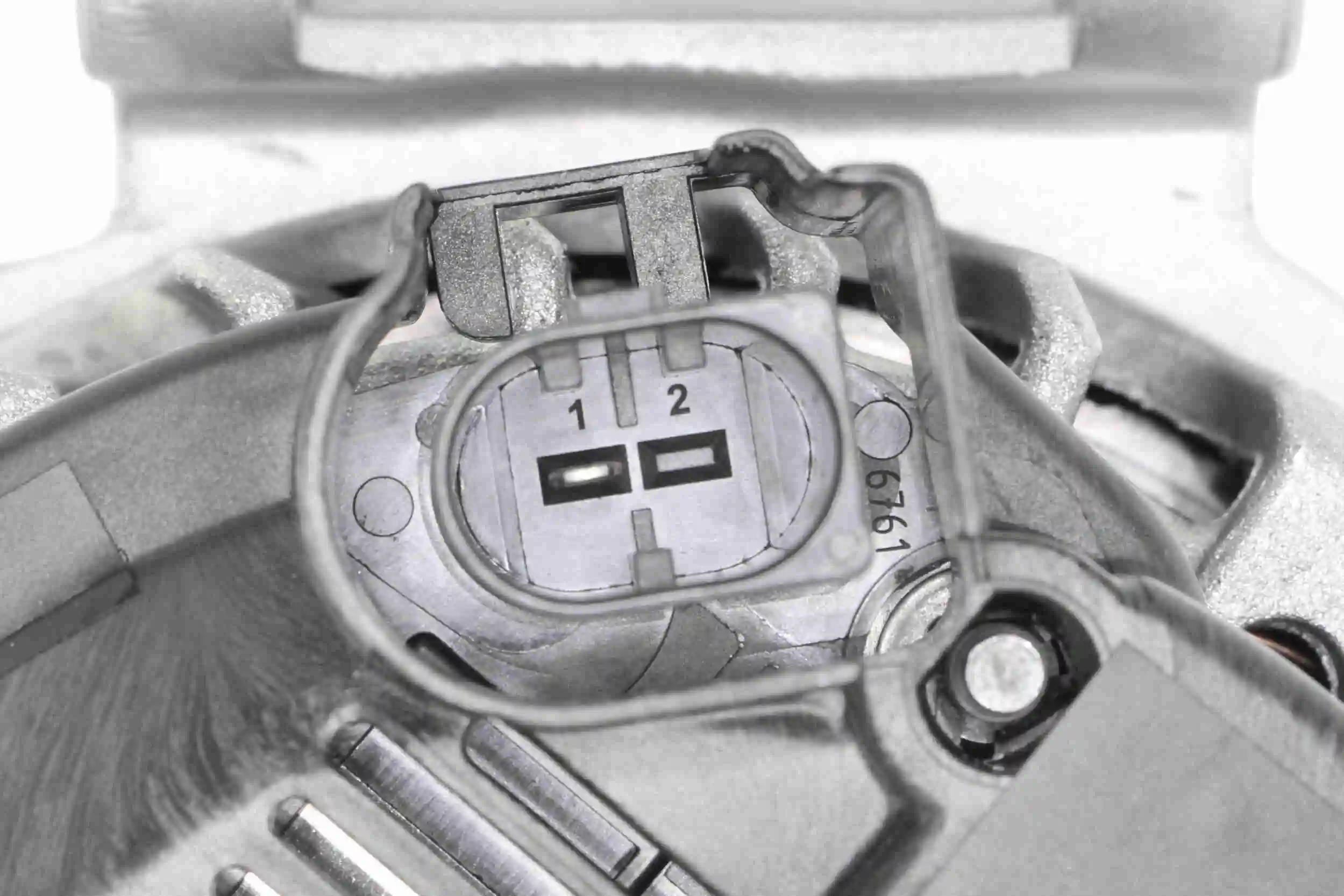 Alternateur VEMO V30-13-50009