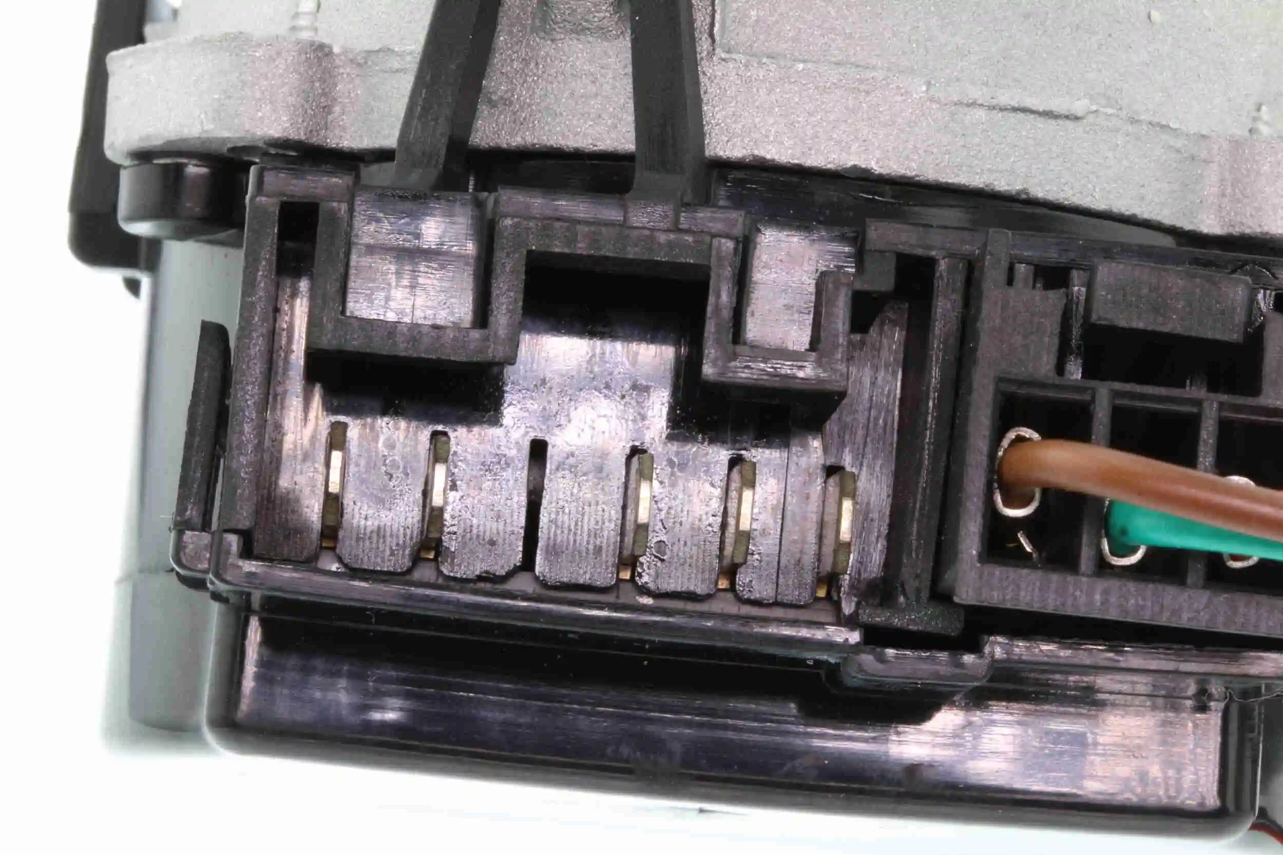 Moteur d'essuie-glace VEMO V24-07-0032