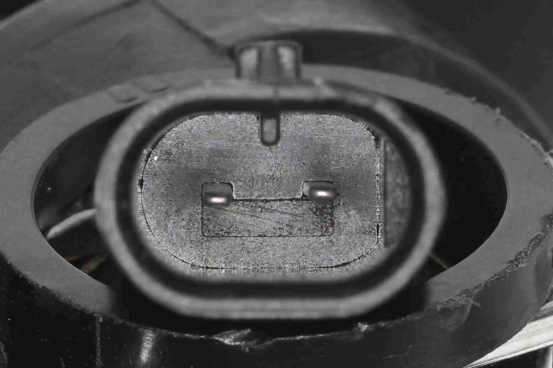 Boîtier du thermostat VEMO V20-99-0175