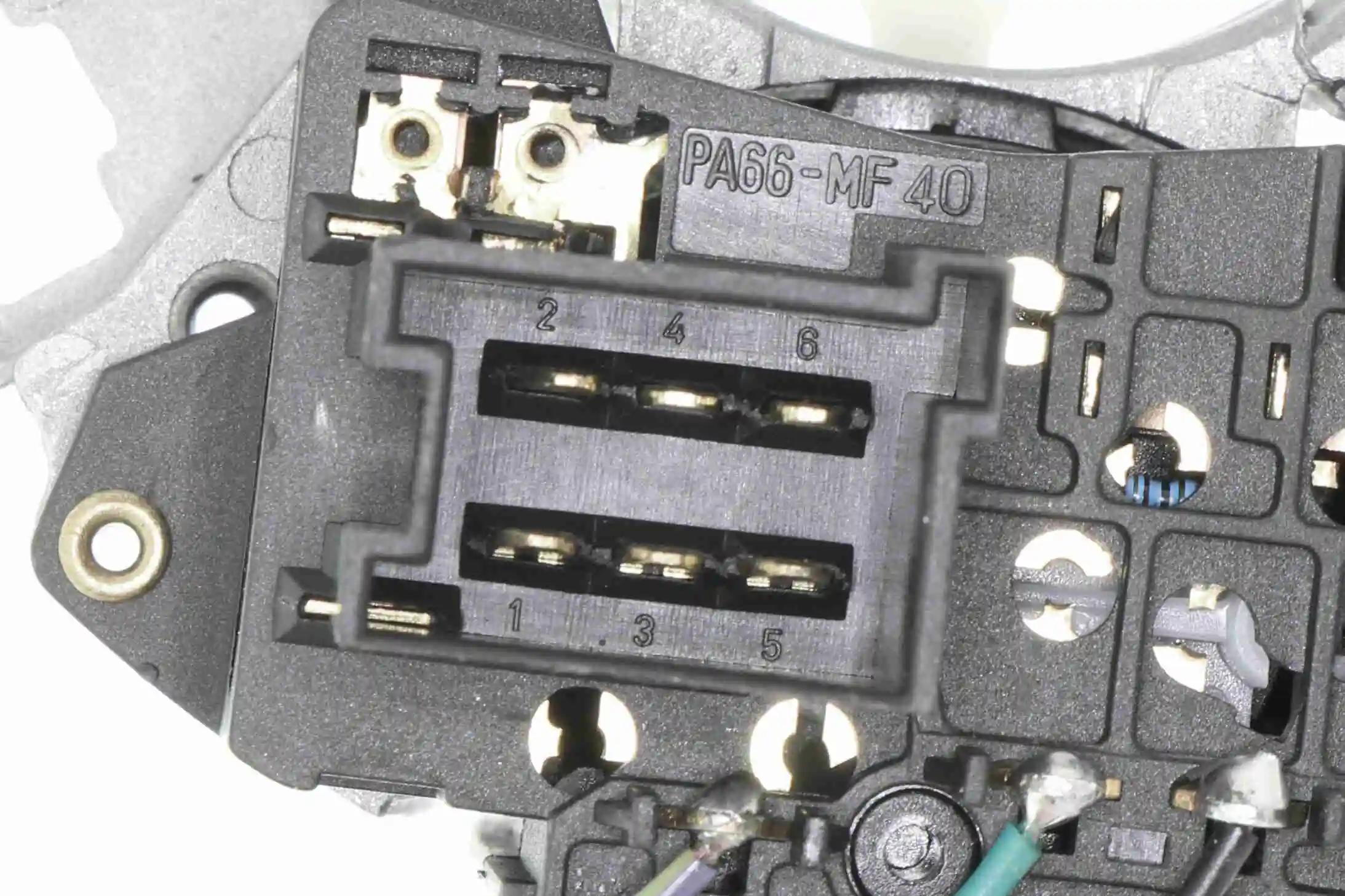 Interrupteur, lumière principale VEMO V30-80-1736-1