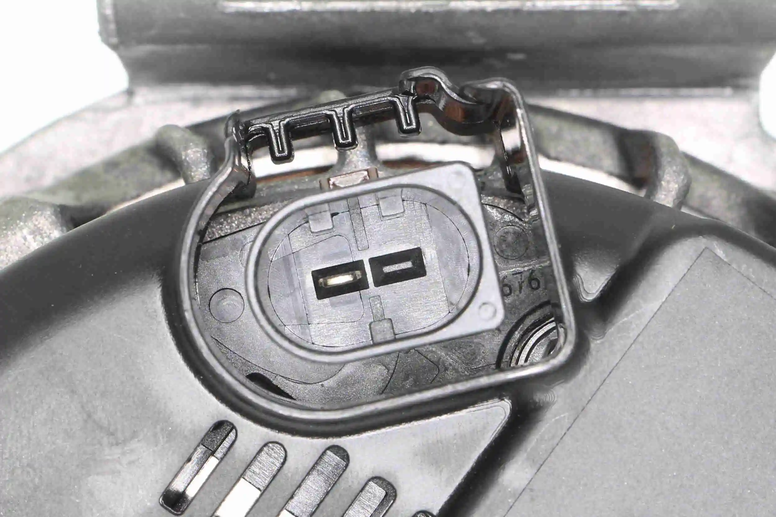 Alternateur VEMO V30-13-50001