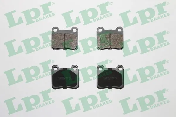 LPR 05P181 — Колодка гальм. диск. MB 190 (W201), C-CLASS (W202) задн. (вир-во LPR)