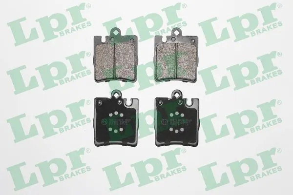 LPR 05P957 — Колодка гальм. диск. MB E-CLASS (W210) задн. (вир-во LPR)
