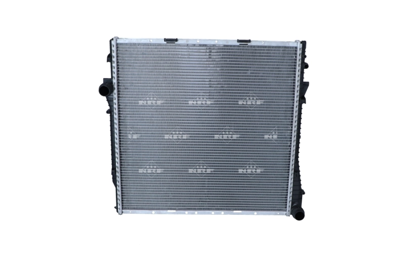 NRF 55329 — Радіатор охолодження двигуна BMW X5 3.0D 00- (вир-во NRF)