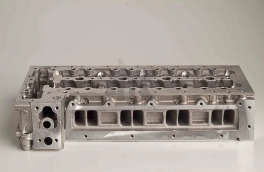 Culasse de cylindre AMC 908546K