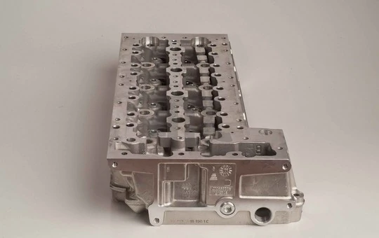 Culasse de cylindre AMC 908546K