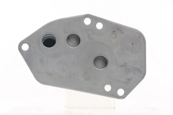 Radiateur d'huile MAHLE CLC 118 000S