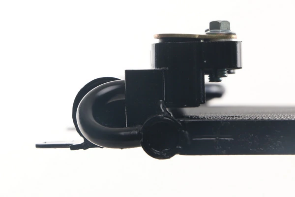 Condenseur, climatisation MAHLE AC 666 000S