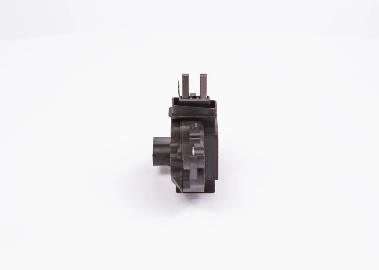 Régulateur d'alternateur BOSCH 1 986 AE0 131