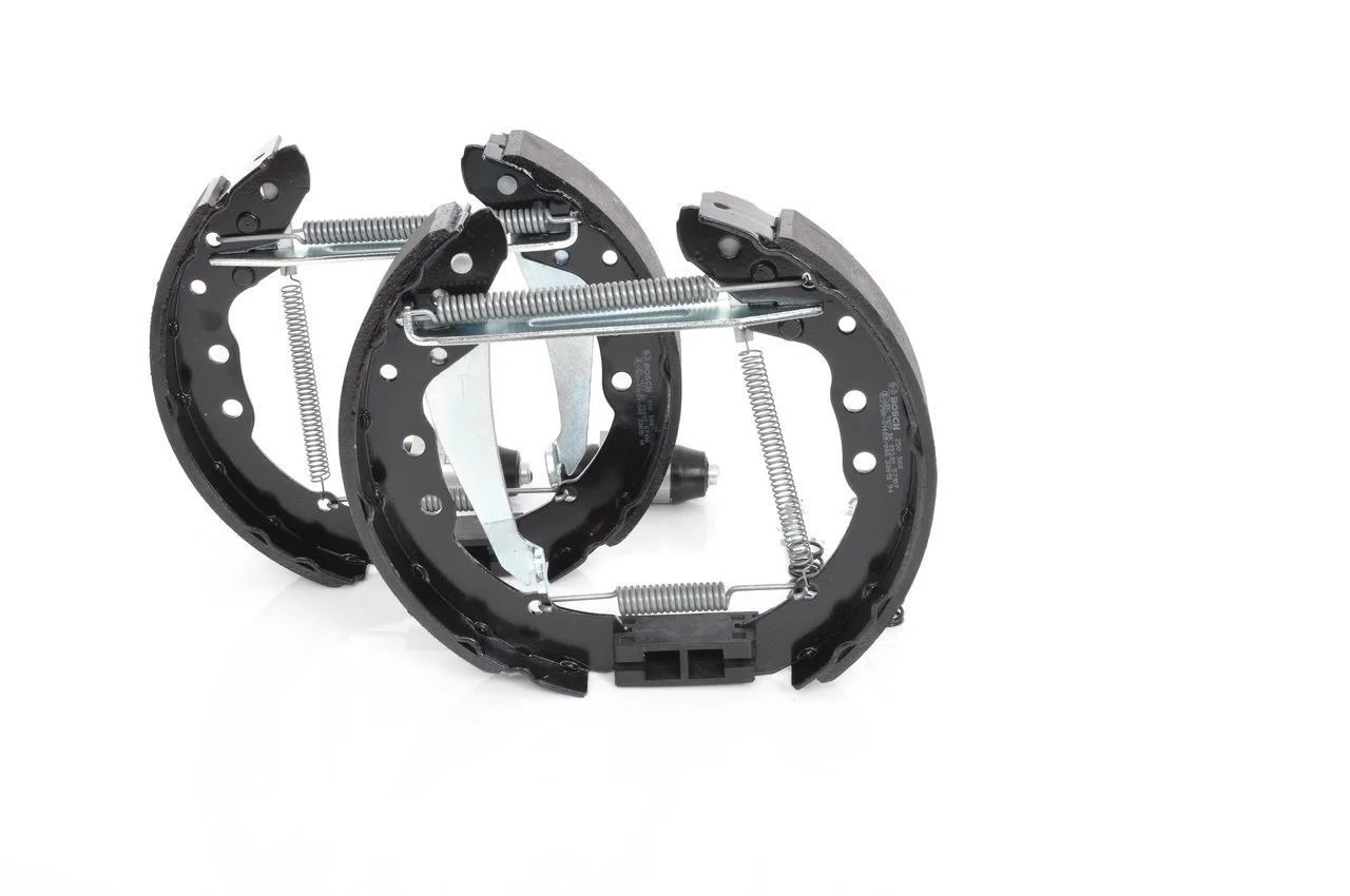 Jeu de mâchoires de frein BOSCH 0 204 114 634