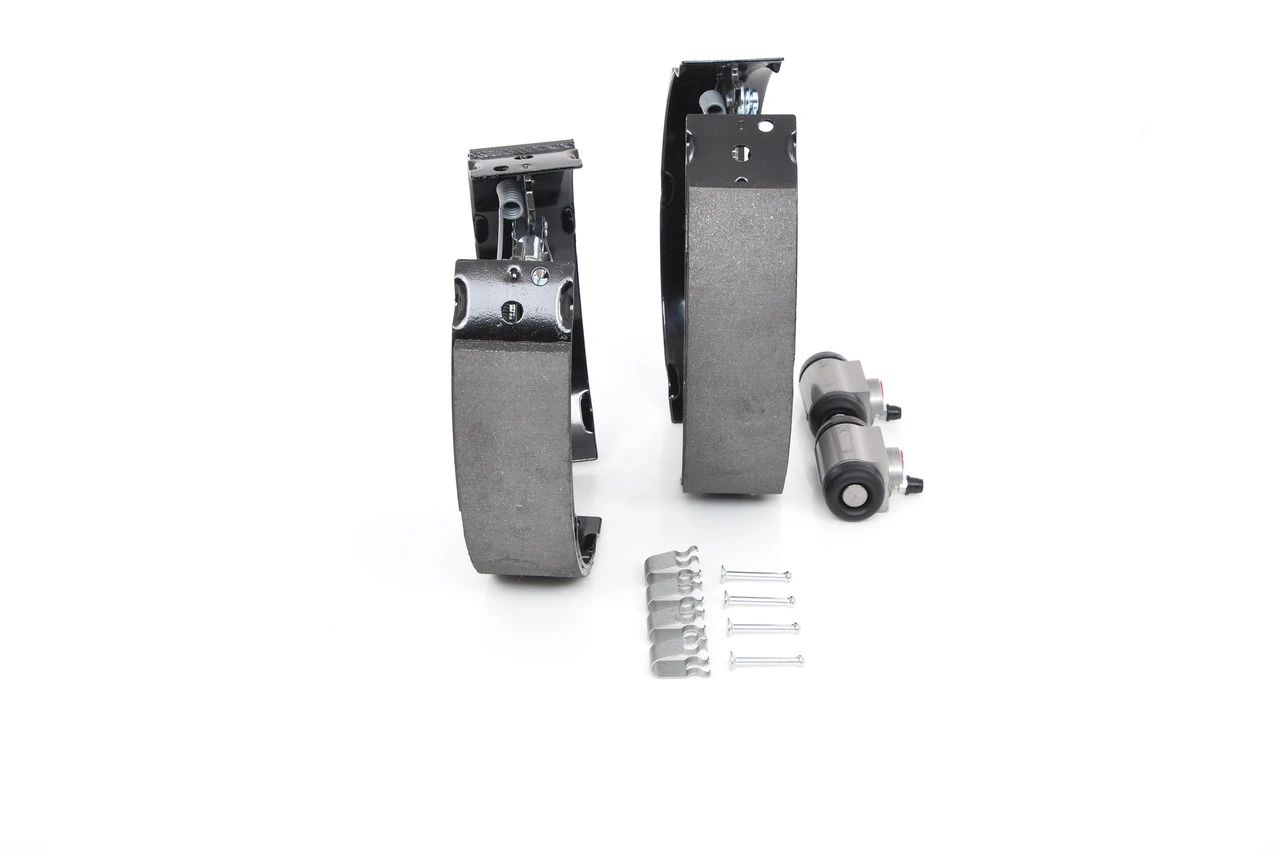 Jeu de mâchoires de frein BOSCH 0 204 114 687