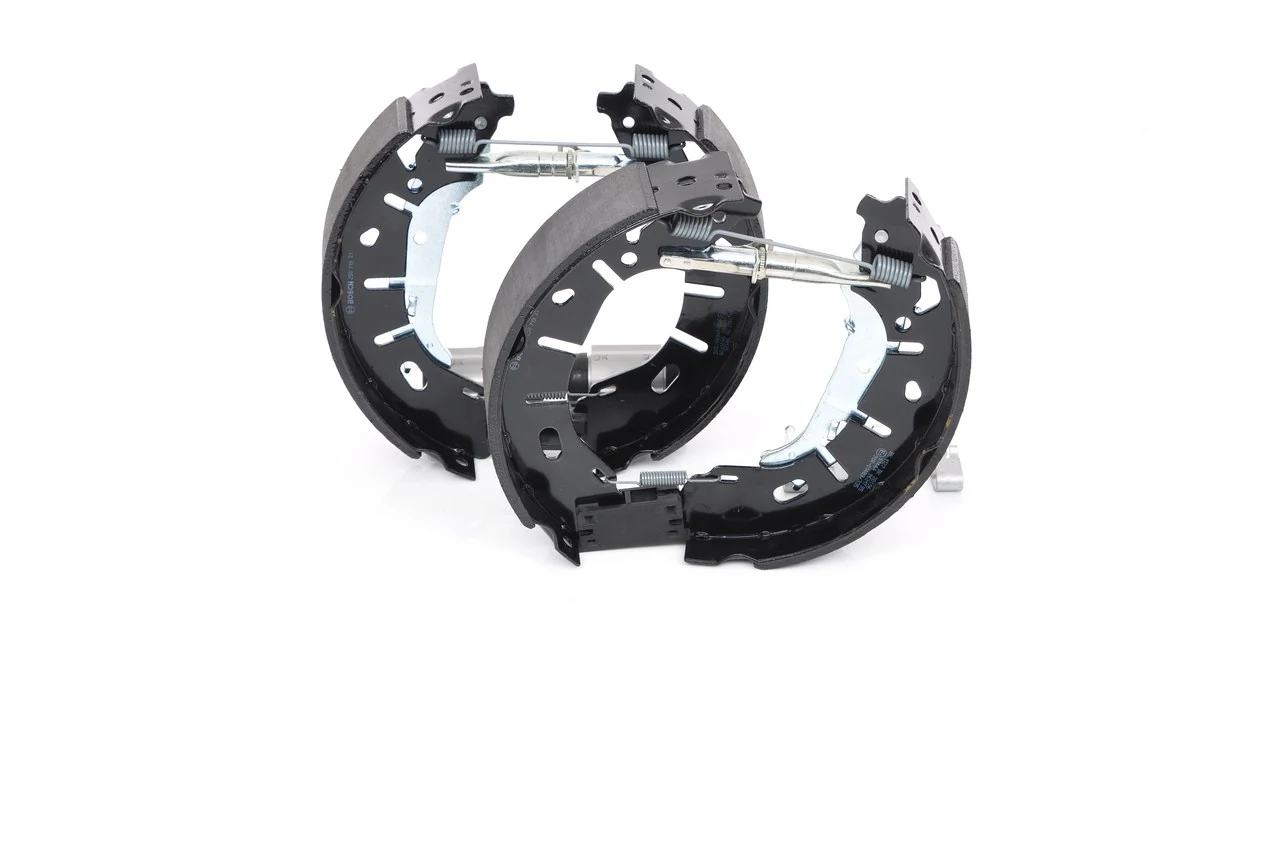 Jeu de mâchoires de frein BOSCH 0 204 114 687