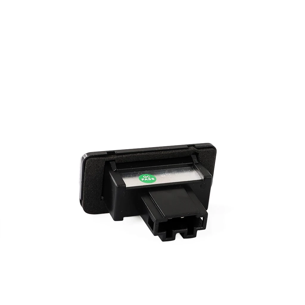 Feu éclaireur de plaque M-Tech CLP024