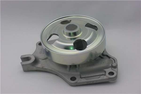 GMB GWMZ-57A — Насос водяний MAZDA (вир-во GMB)