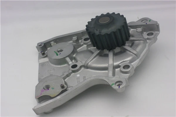 GMB GWMZ-32A — Насос водяний MAZDA (вир-во GMB)