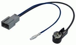Adapter, antenna cable