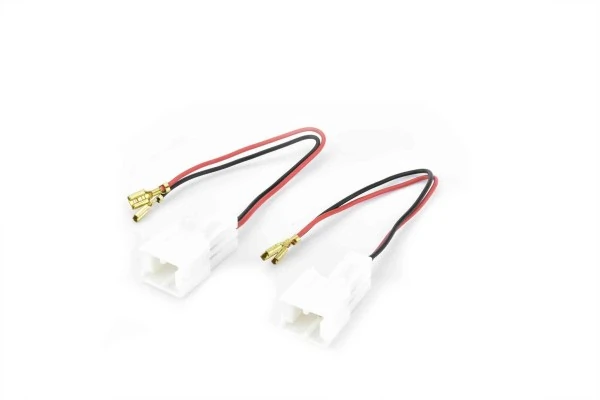 Adapter cable, loudspeaker