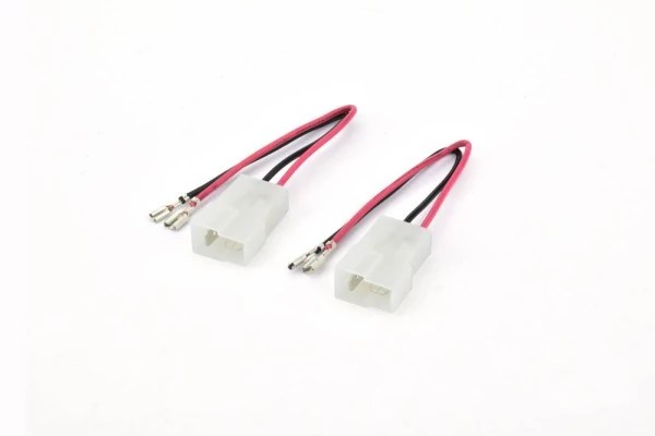 Adapter cable, loudspeaker