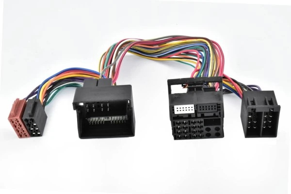 Adapter cable, hands-free system