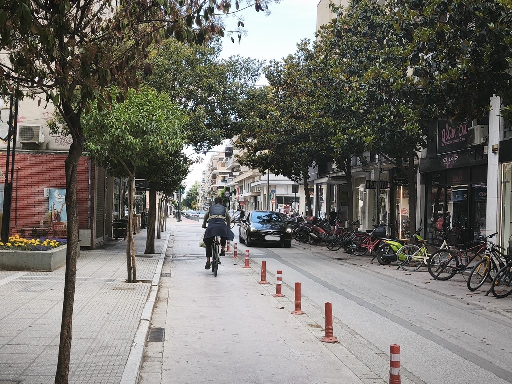 Podilata e-trikala: Αισθητήρες στάθμευσης και ερωτηματολόγιο στη «μάχη» για ...