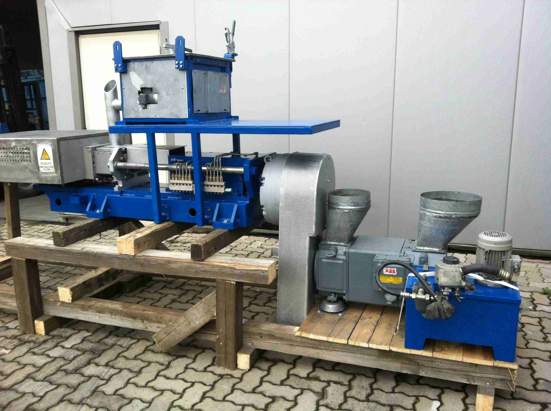 Coperion ZSK 83 - Image 3