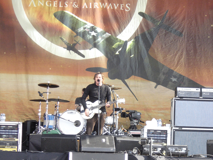 Angels And Airwaves