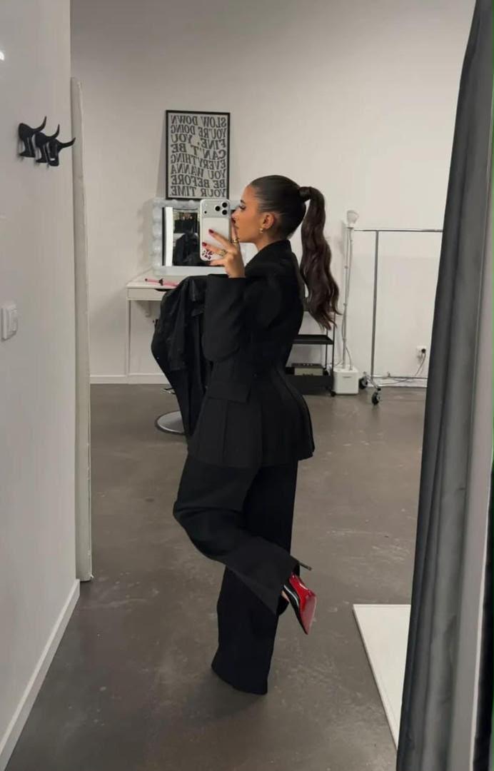 Zr Zipper Lengthy Suit Pant Set, Women’s Luxury Black Blazer Outfit – Wide‑Leg Trousers