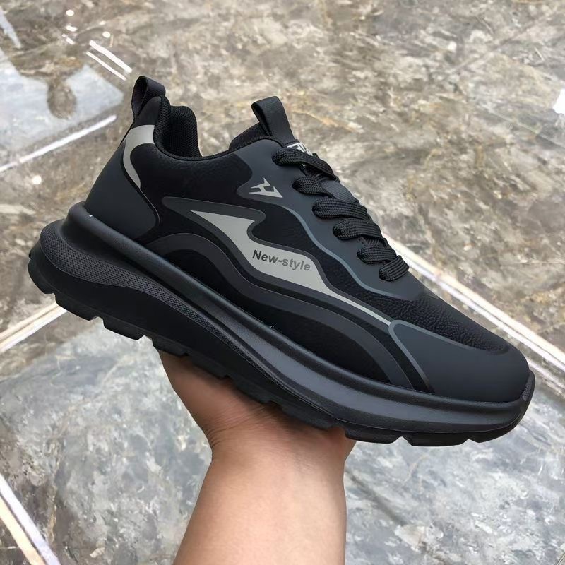 New Men's Shoes for Commuting, Lightweight Sports Shoes, Comfortable and Casual Work Shoes, Non-Slip Work Shoes, Leather Driving Shoes for Spring and Autumn