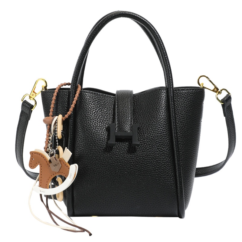 Simple and stylish solid color soft leather basket bag
