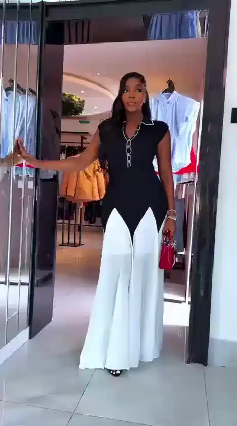Women’s Black & White Contrast Outfit – Elegant Top and Flowing Skirt Set, Vibing Collared Maxi Dress