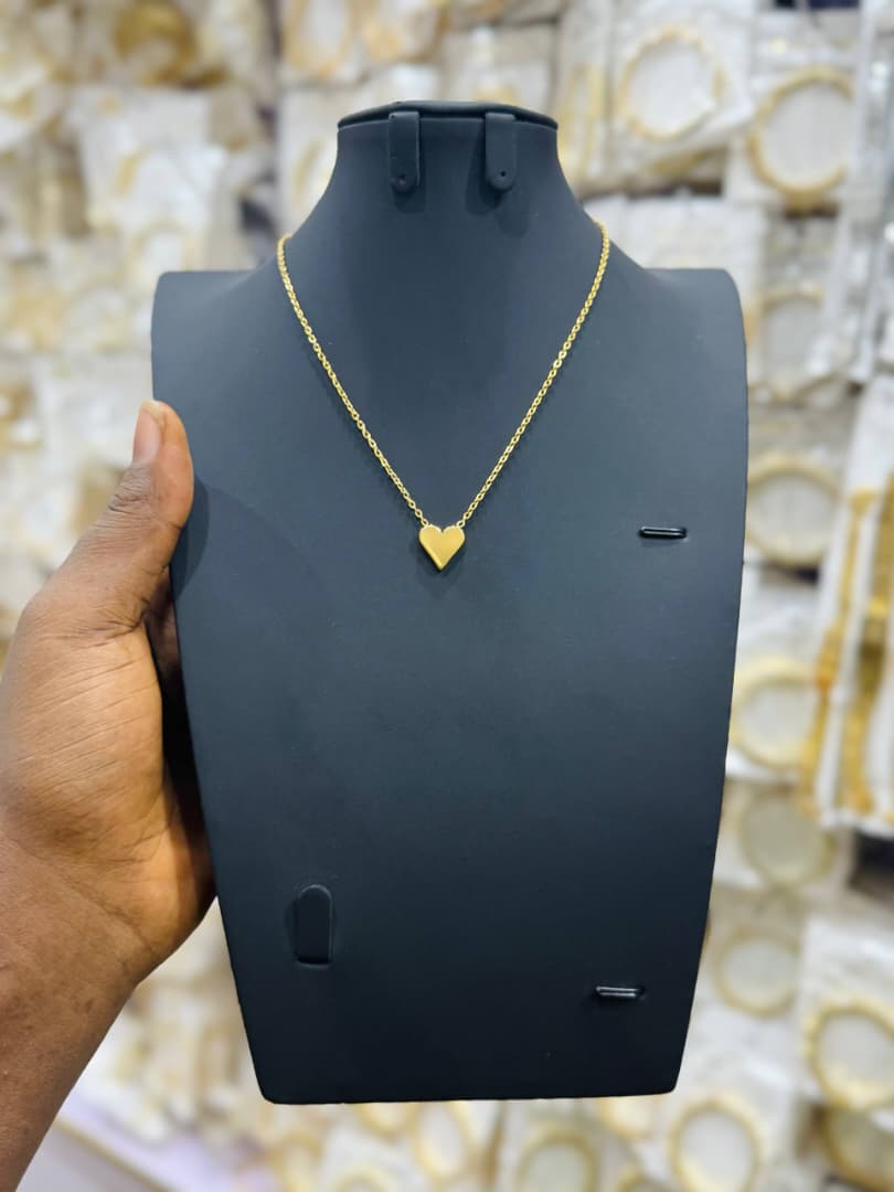 Dainty necklace