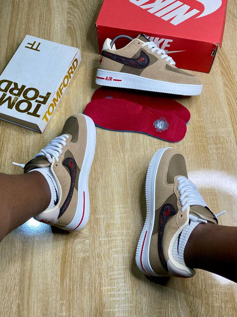 Classic Low Top Patchwork Sneakers Men Women Retro Casual Board Shoes Suede Canvas Streetwear Skateboarding Shoes Earth Tone