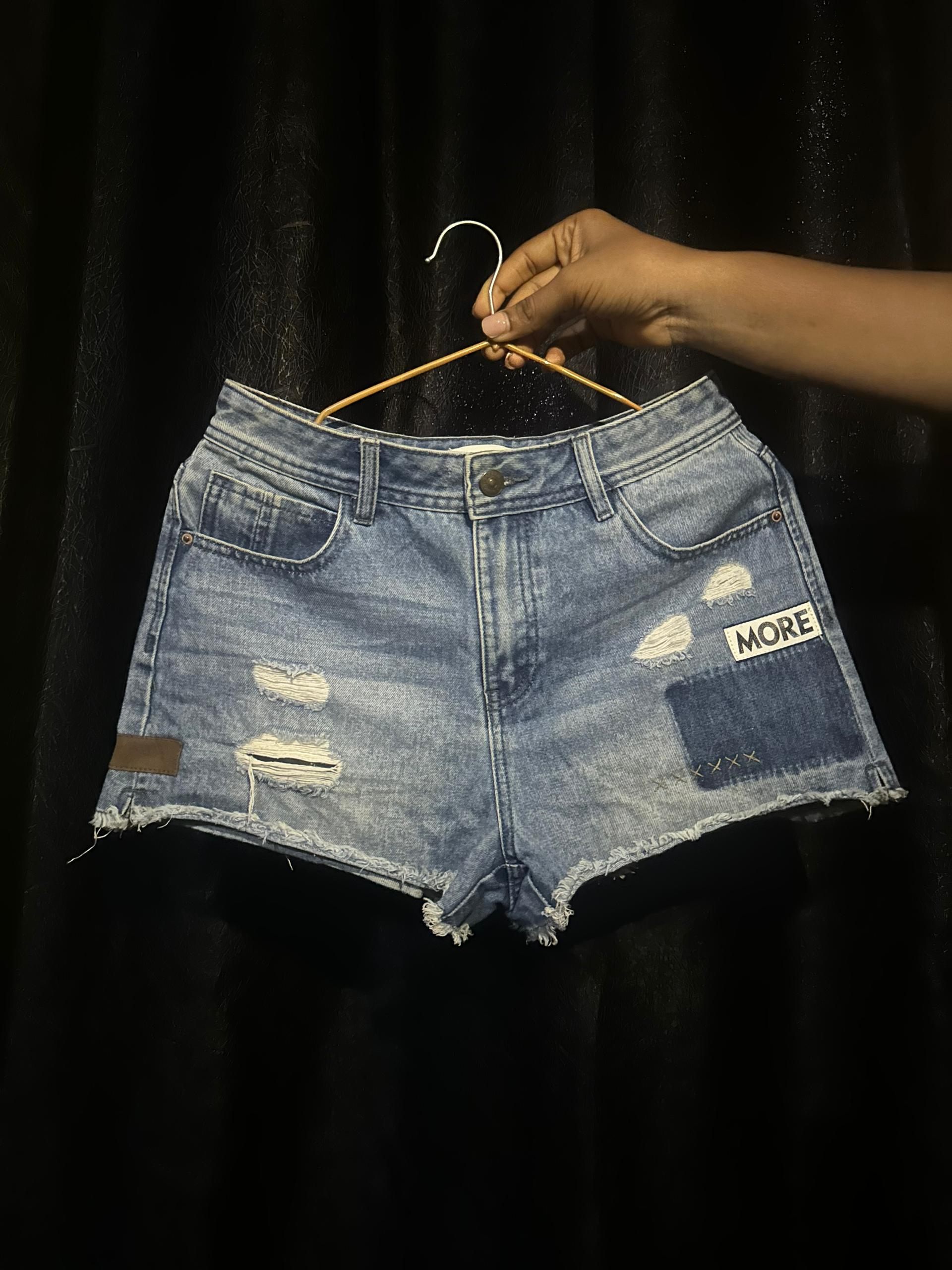 Bum shorts