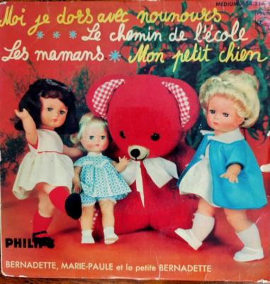 Moi Je Dors Avec Nounours/ Le Chemin De L'ecole - Les Mamans - Mon Petit Chien
