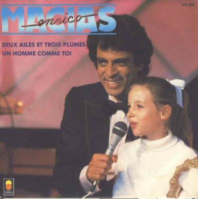 Deux Ailes Et Trois Plumes