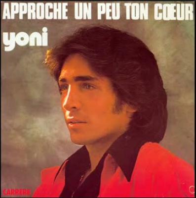 Approche Un Peu Ton Coeur / Pas Comme Les Autres