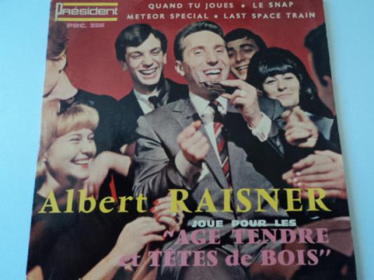 Age Tendre Et Tête De Bois