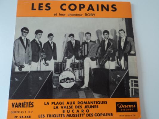 La Plage Aux Romantiques