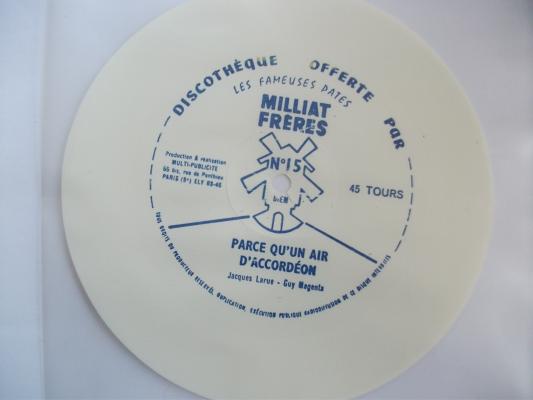 Parce Qu'un Air D'accordéon N°15