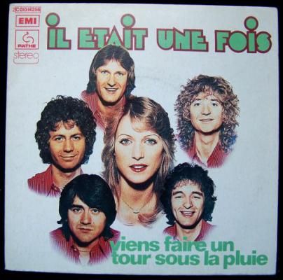 Viens Faire Un Tour Sous La Pluie