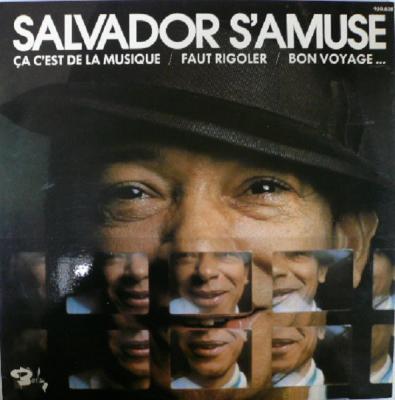 Salvador S'amuse