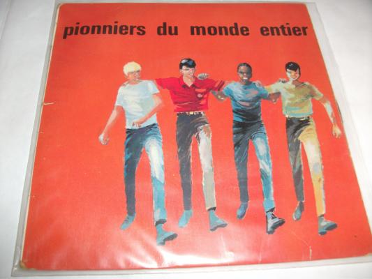 Pionniers Du Monde Entier