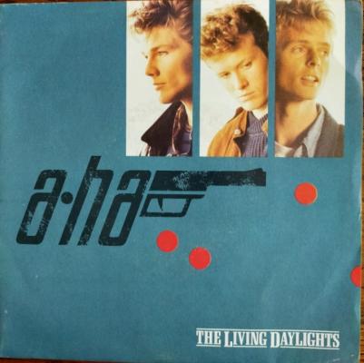 The Living Day Light - James Bond 007