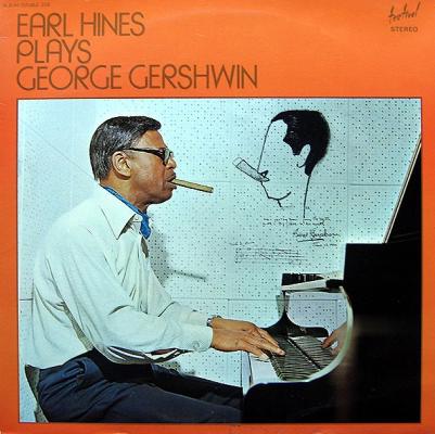 Plays George Gershwin
