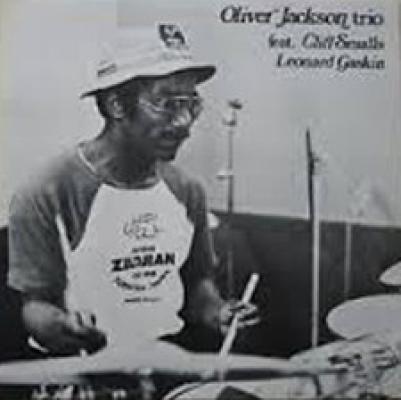 Oliver Jackson Trio Feat. Cliff Small, Leonard Gaskin