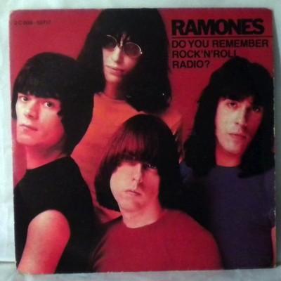 Do You Remember Rock'n'roll Radio? /sheena Is A Punk Rocker (live)